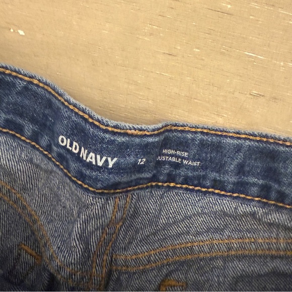 Old Navy & more Girl’s Blue Jean Shorts Bundle, 4 pair all fit size 12 - Picture 10 of 16